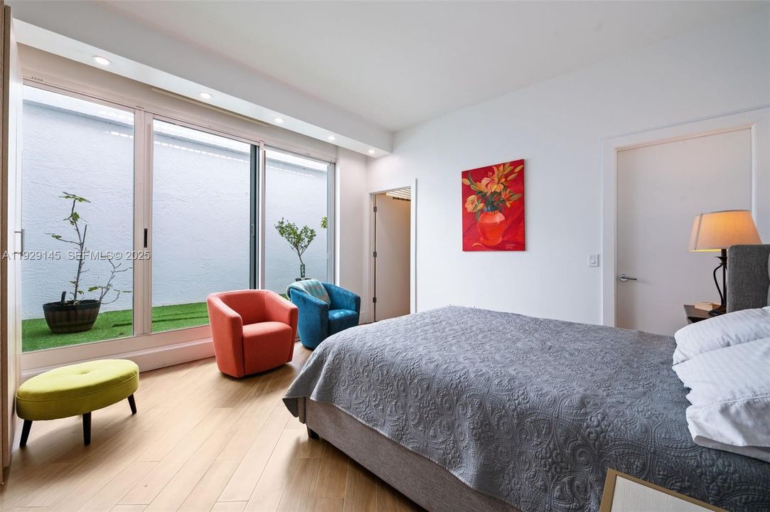 На продажу: $2,699,000 (3 спален, 3 ванн, 3780 Квадратных фут)