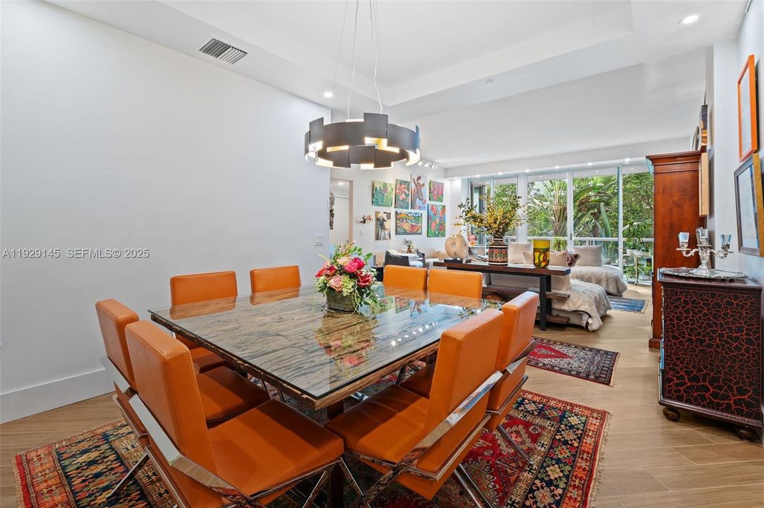 На продажу: $2,699,000 (3 спален, 3 ванн, 3780 Квадратных фут)