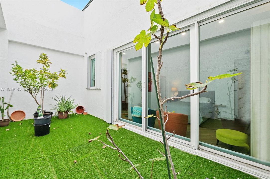 На продажу: $2,699,000 (3 спален, 3 ванн, 3780 Квадратных фут)