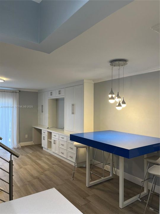 For Rent: $2,600 (2 beds, 2 baths, 960 Square Feet)