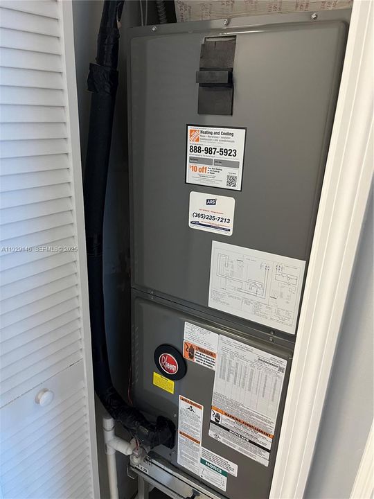 For Rent: $2,600 (2 beds, 2 baths, 960 Square Feet)