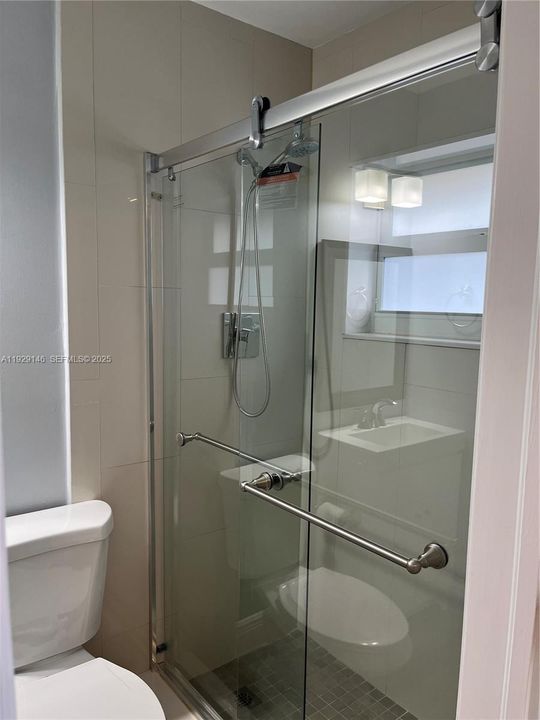 For Rent: $2,600 (2 beds, 2 baths, 960 Square Feet)