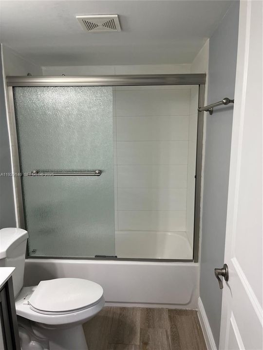 For Rent: $2,600 (2 beds, 2 baths, 960 Square Feet)