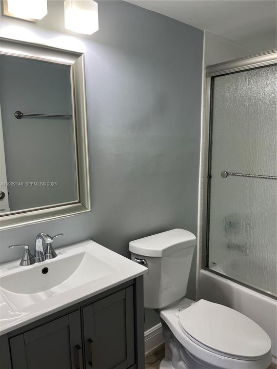 For Rent: $2,600 (2 beds, 2 baths, 960 Square Feet)