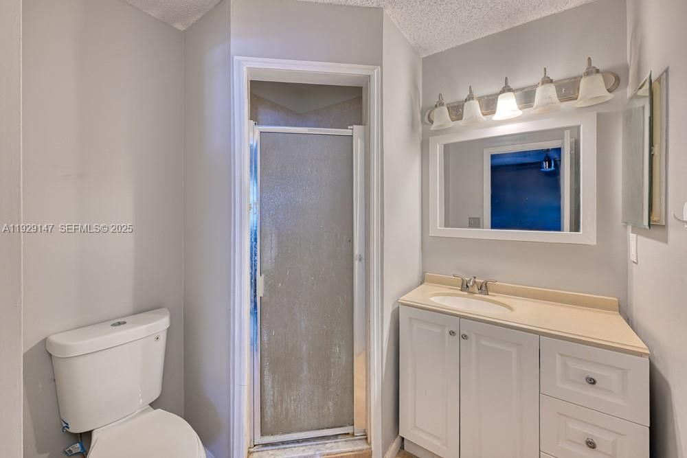 For Sale: $166,450 (3 beds, 2 baths, 1224 Square Feet)