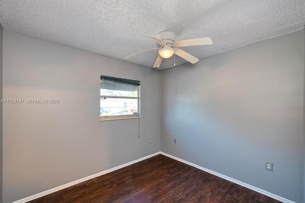 For Sale: $166,450 (3 beds, 2 baths, 1224 Square Feet)