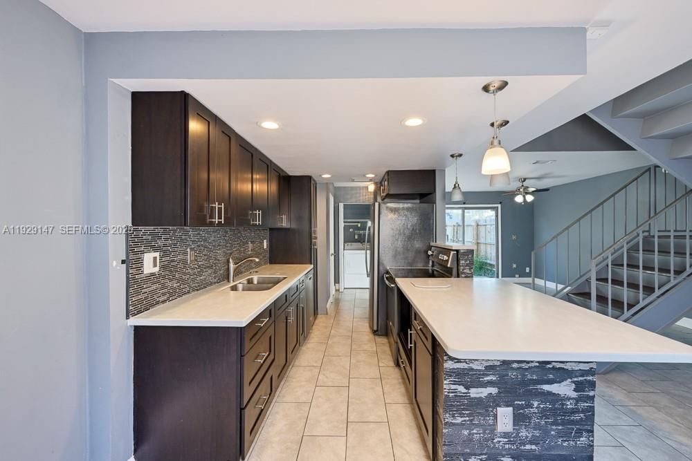 For Sale: $166,450 (3 beds, 2 baths, 1224 Square Feet)