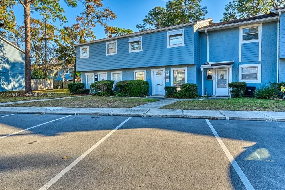 For Sale: $166,450 (3 beds, 2 baths, 1224 Square Feet)