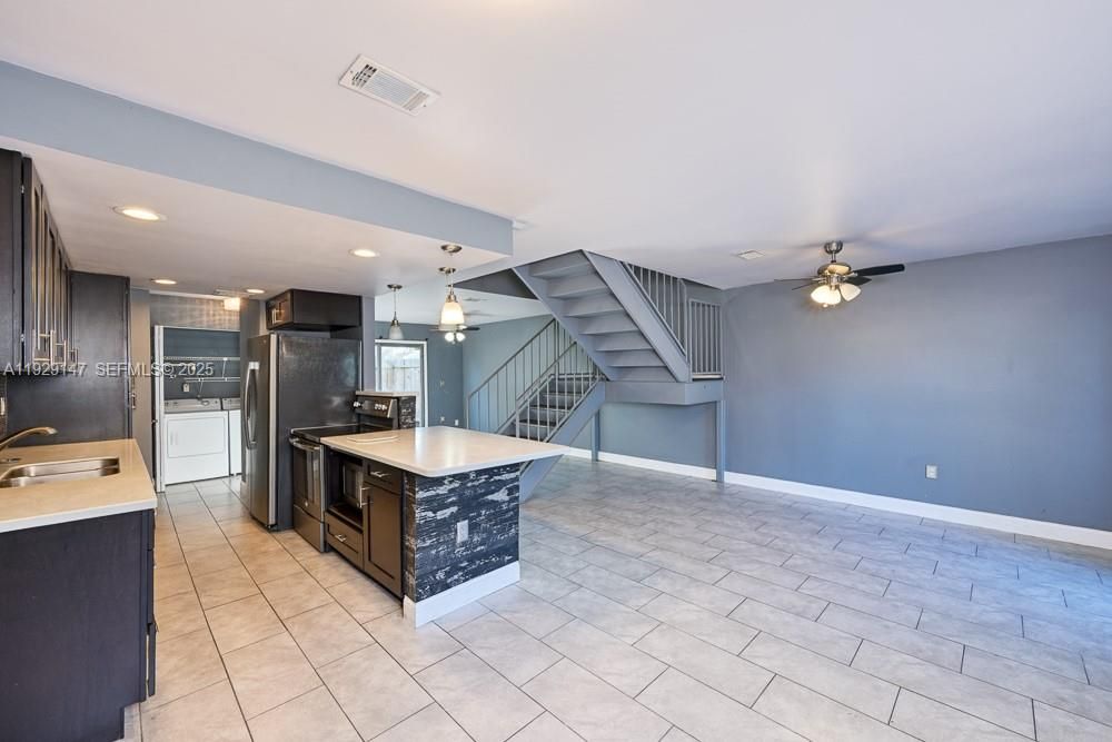 For Sale: $166,450 (3 beds, 2 baths, 1224 Square Feet)