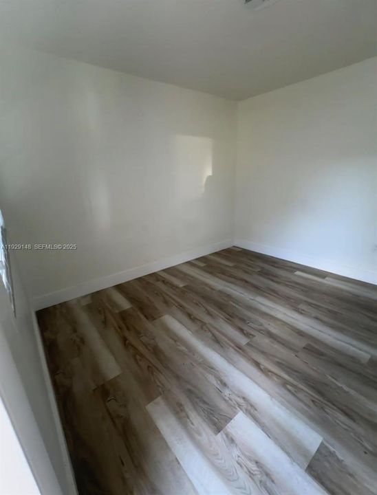 В аренду: $1,750 (1 спален, 1 ванн, 2839 Квадратных фут)