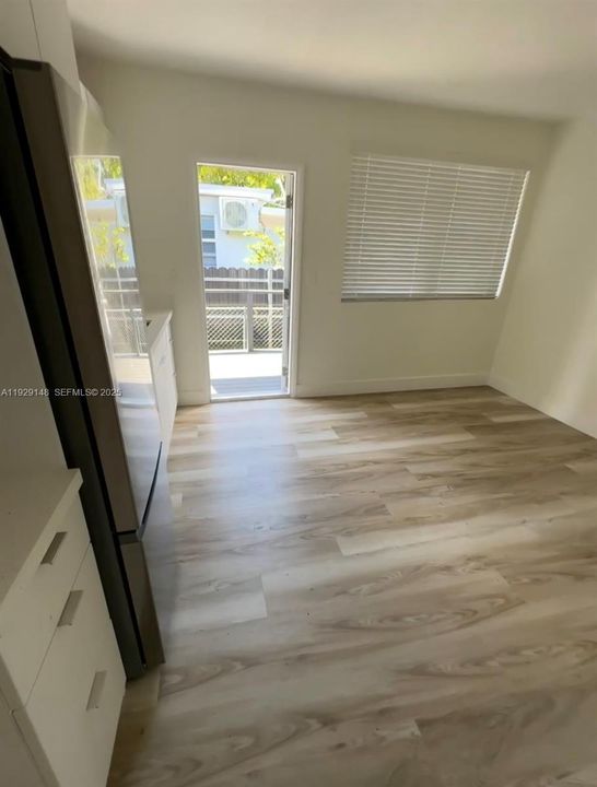 В аренду: $1,750 (1 спален, 1 ванн, 2839 Квадратных фут)