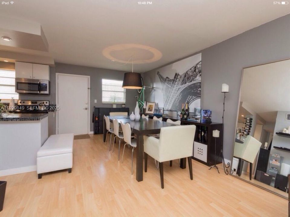 В аренду: $2,350 (1 спален, 1 ванн, 748 Квадратных фут)