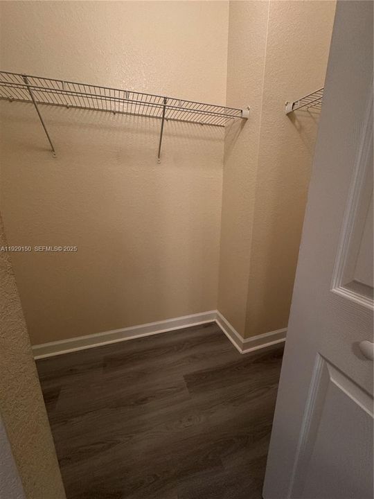 For Rent: $3,000 (3 beds, 2 baths, 1872 Square Feet)