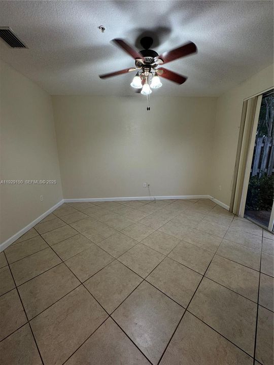 For Rent: $3,000 (3 beds, 2 baths, 1872 Square Feet)