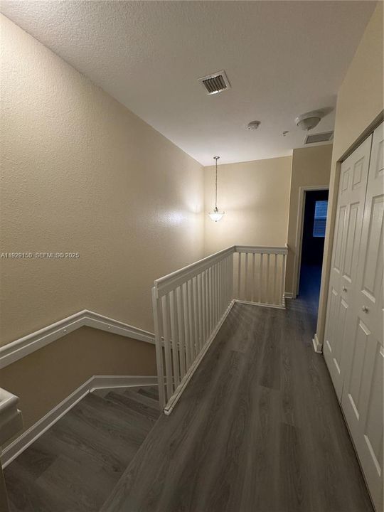 For Rent: $3,000 (3 beds, 2 baths, 1872 Square Feet)