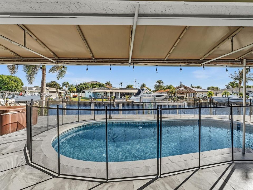 For Rent: $6,950 (4 beds, 3 baths, 1780 Square Feet)