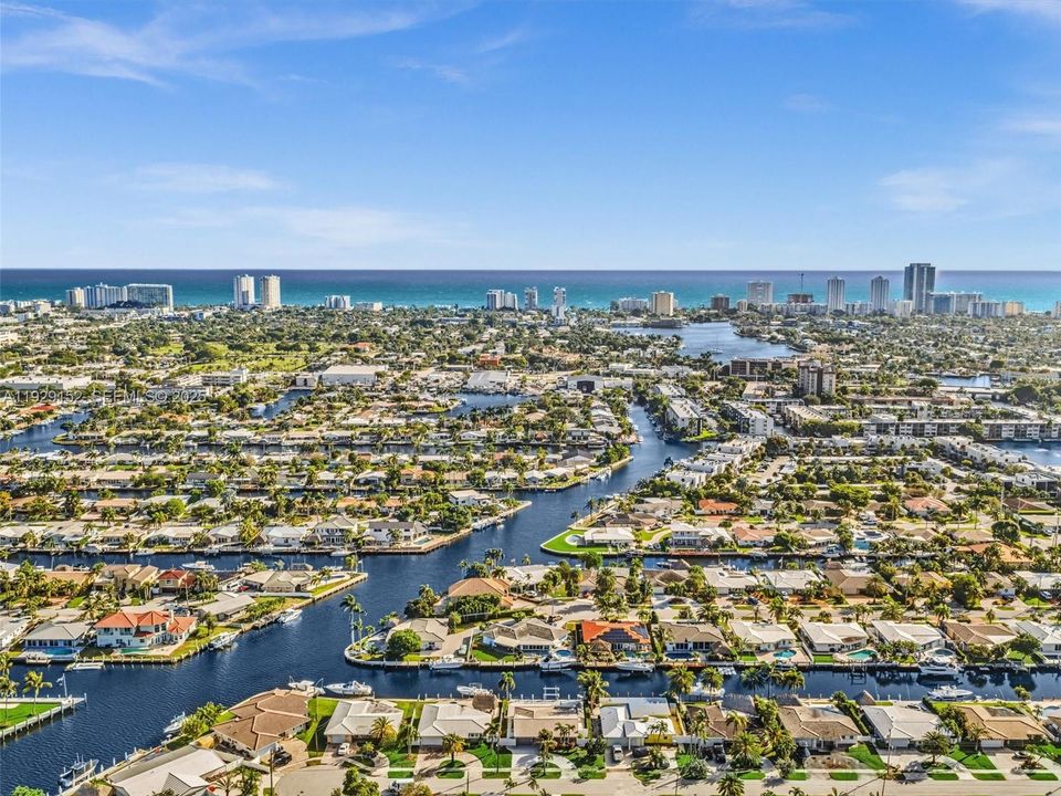 For Rent: $6,950 (4 beds, 3 baths, 1780 Square Feet)