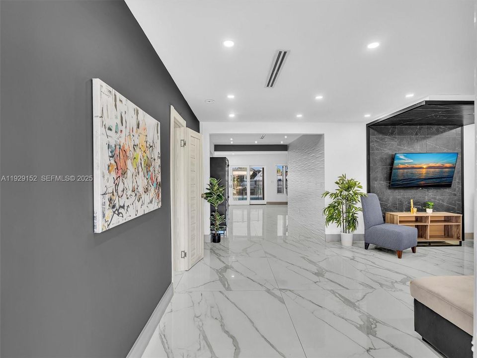 For Rent: $6,950 (4 beds, 3 baths, 1780 Square Feet)