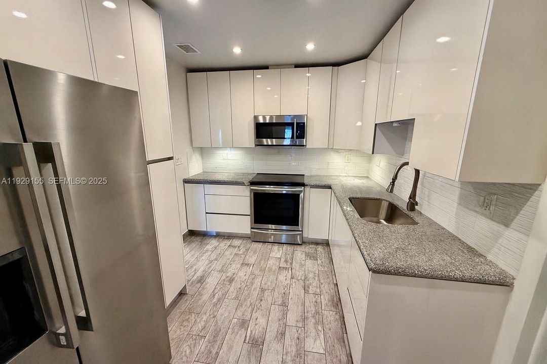 En Renta: $3,900 (4 camas, 2 baños, 1656 Pies cuadrados)