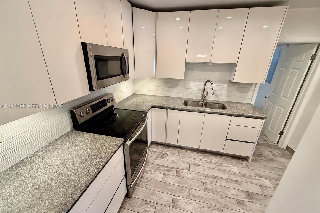 En Renta: $3,900 (4 camas, 2 baños, 1656 Pies cuadrados)