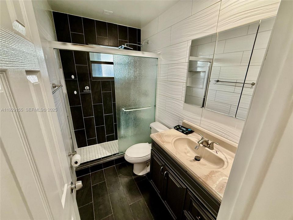 En Renta: $3,900 (4 camas, 2 baños, 1656 Pies cuadrados)