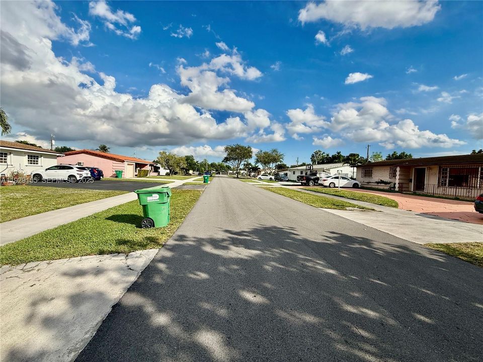 En Renta: $3,900 (4 camas, 2 baños, 1656 Pies cuadrados)