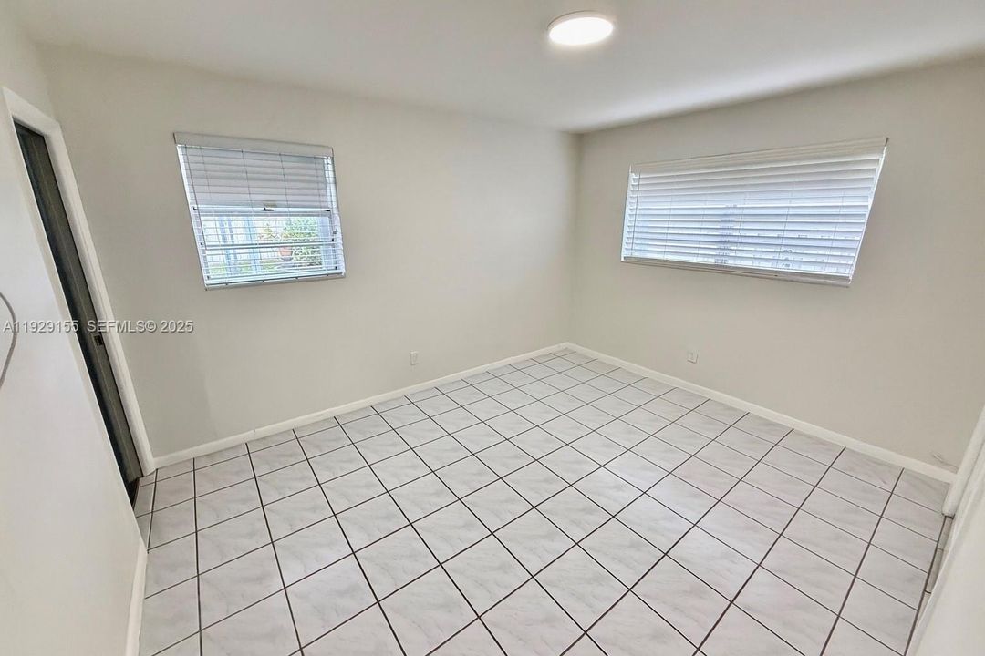 En Renta: $3,900 (4 camas, 2 baños, 1656 Pies cuadrados)