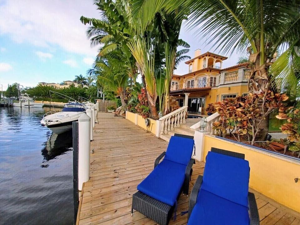 Dock