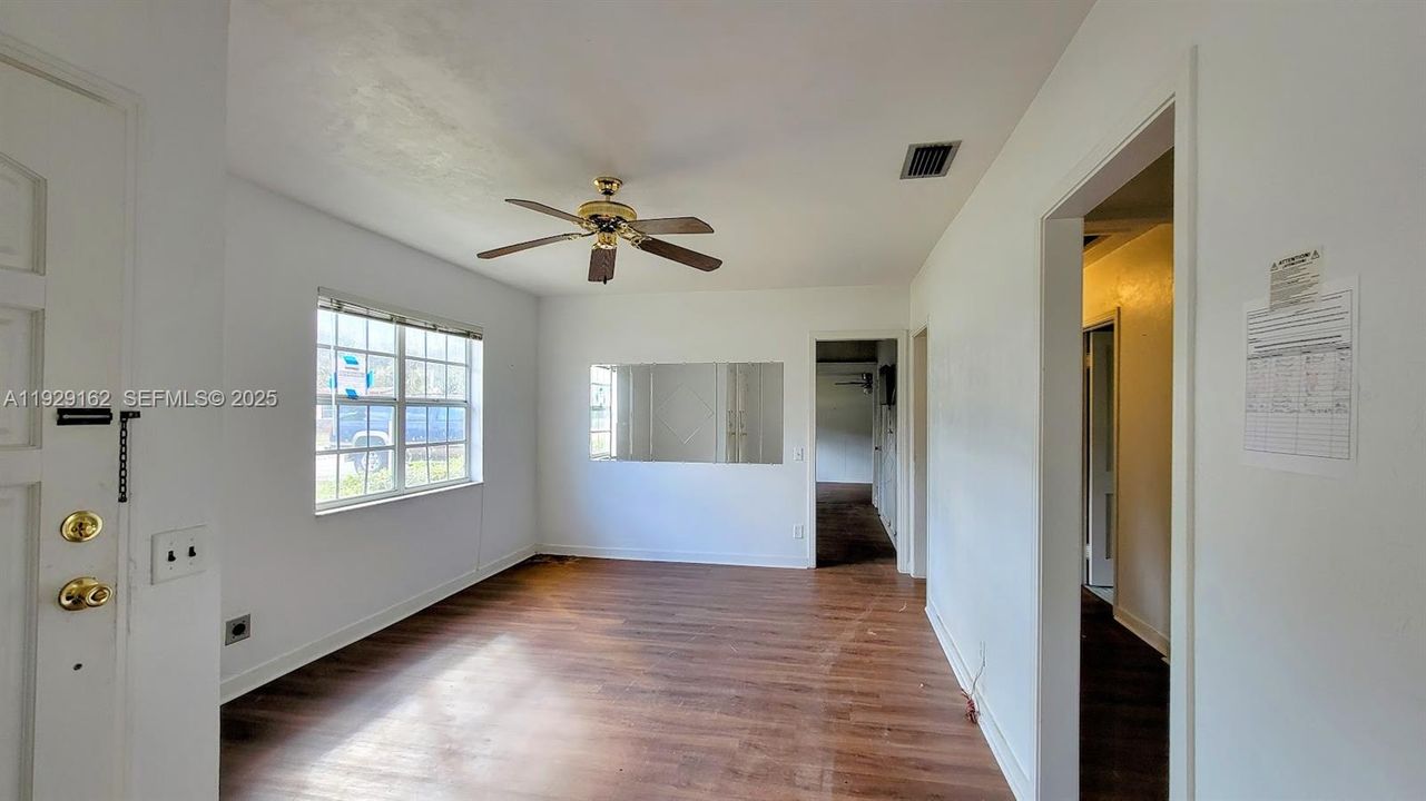 For Sale: $239,900 (2 beds, 2 baths, 1577 Square Feet)