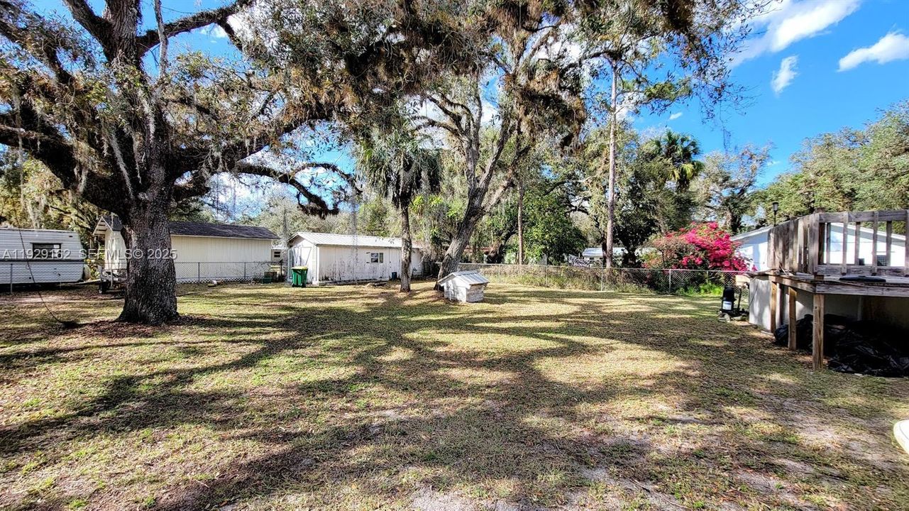 For Sale: $239,900 (2 beds, 2 baths, 1577 Square Feet)