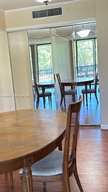 В аренду: $2,100 (2 спален, 2 ванн, 994 Квадратных фут)