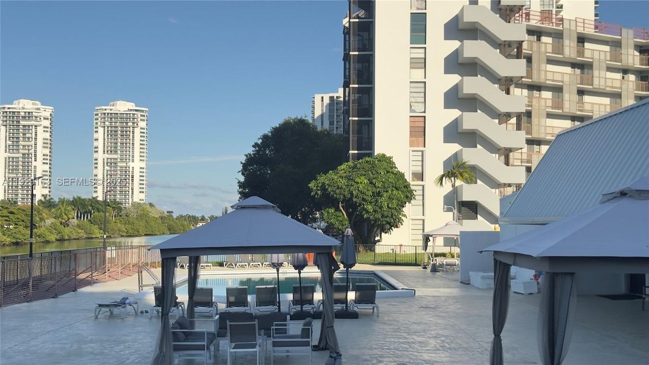 В аренду: $2,100 (2 спален, 2 ванн, 994 Квадратных фут)