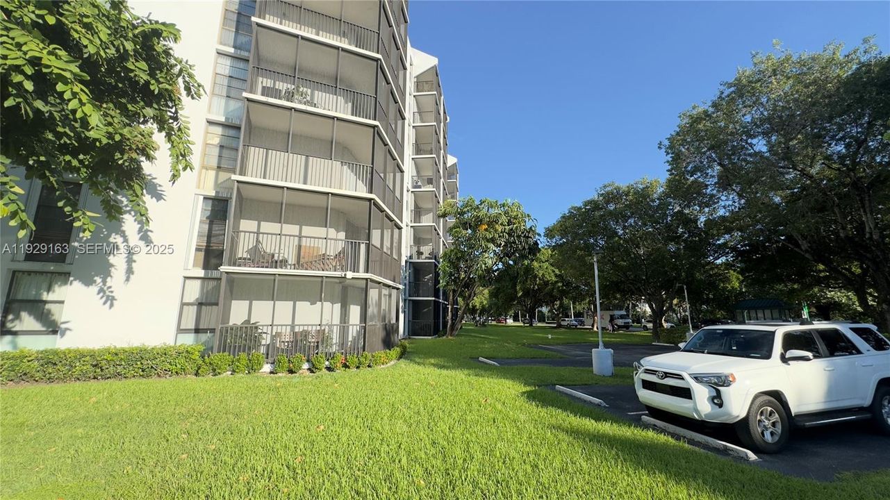 В аренду: $2,100 (2 спален, 2 ванн, 994 Квадратных фут)