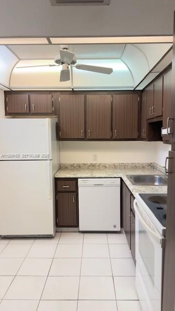 В аренду: $2,100 (2 спален, 2 ванн, 994 Квадратных фут)