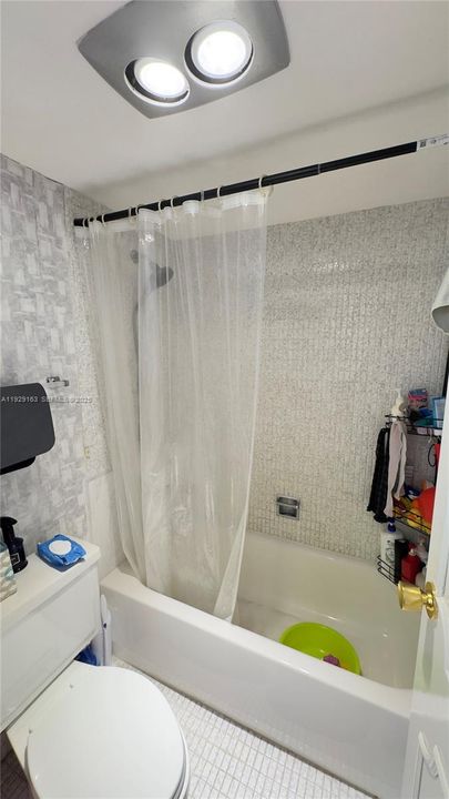 В аренду: $2,100 (2 спален, 2 ванн, 994 Квадратных фут)