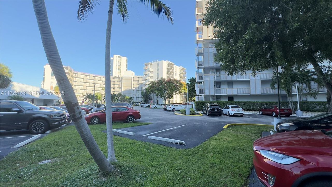 В аренду: $2,100 (2 спален, 2 ванн, 994 Квадратных фут)