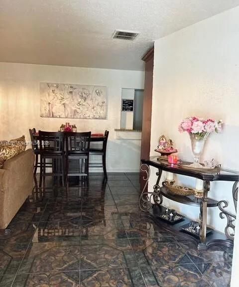 For Rent: $3,500 (4 beds, 2 baths, 1344 Square Feet)
