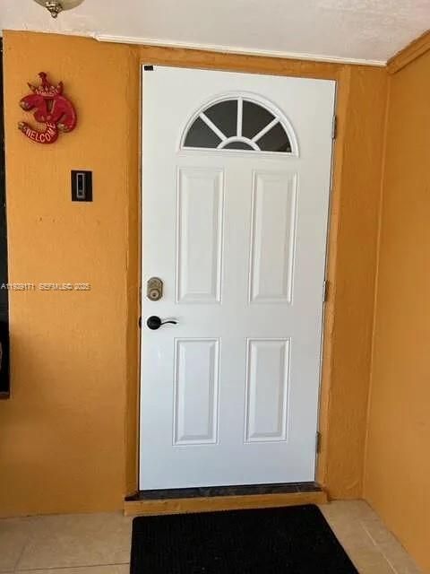 For Rent: $3,500 (4 beds, 2 baths, 1344 Square Feet)