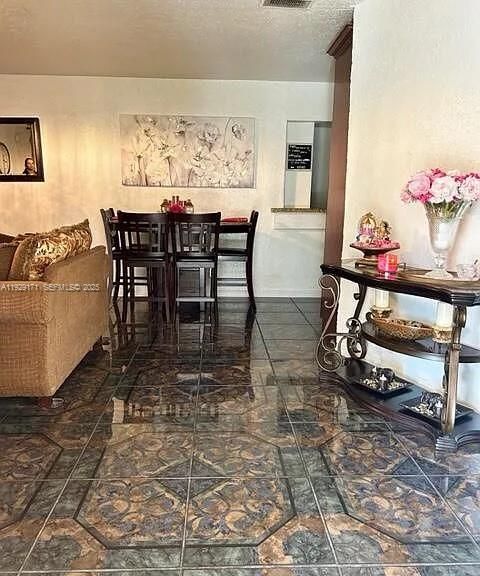 For Rent: $3,500 (4 beds, 2 baths, 1344 Square Feet)