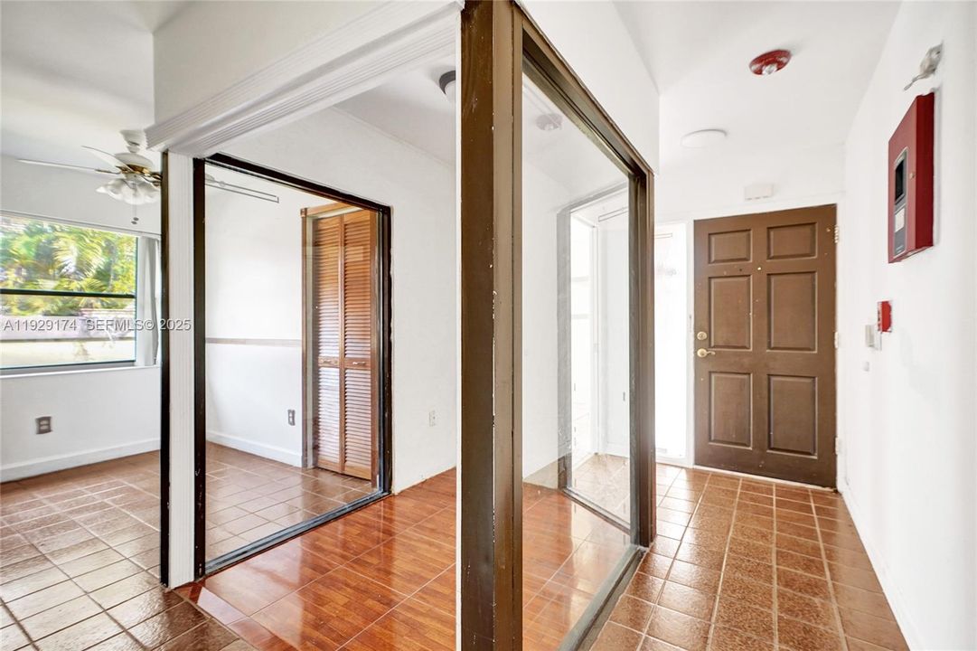 En Venta: $429,000 (3 camas, 2 baños, 1488 Pies cuadrados)