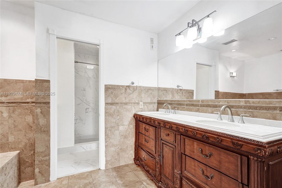 En Venta: $429,000 (3 camas, 2 baños, 1488 Pies cuadrados)