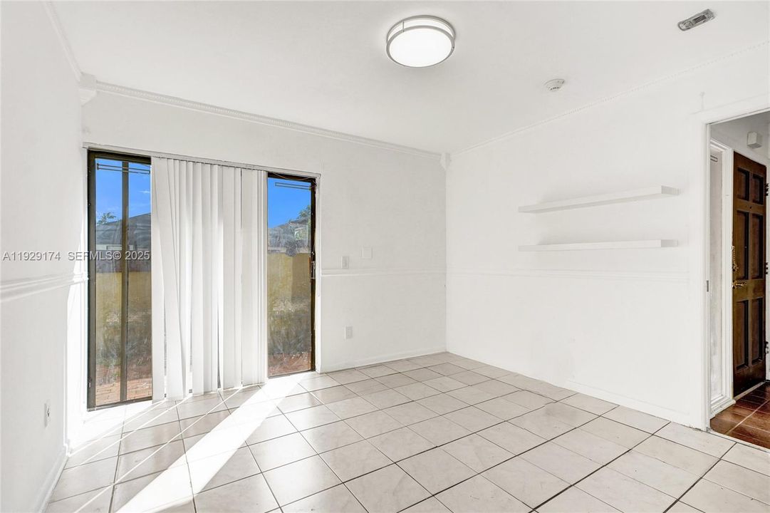 En Venta: $429,000 (3 camas, 2 baños, 1488 Pies cuadrados)