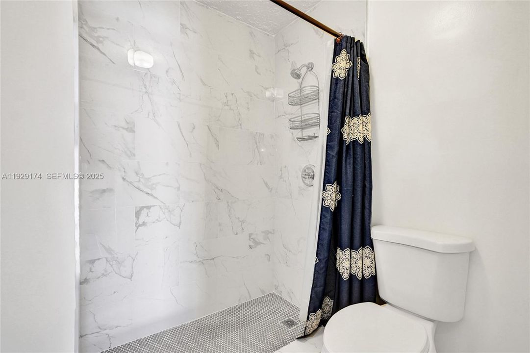 En Venta: $429,000 (3 camas, 2 baños, 1488 Pies cuadrados)