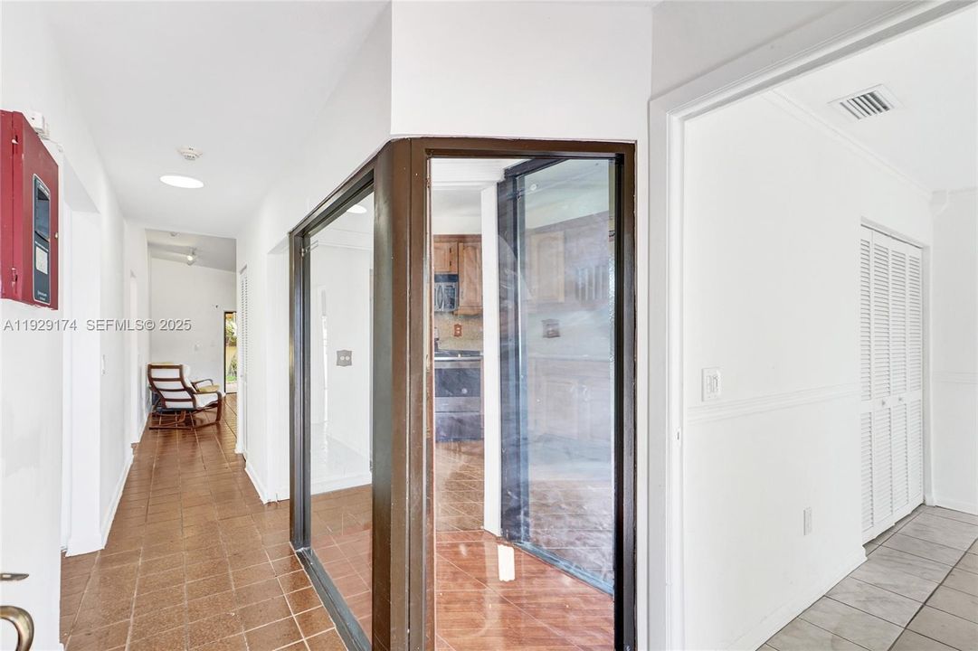 En Venta: $429,000 (3 camas, 2 baños, 1488 Pies cuadrados)