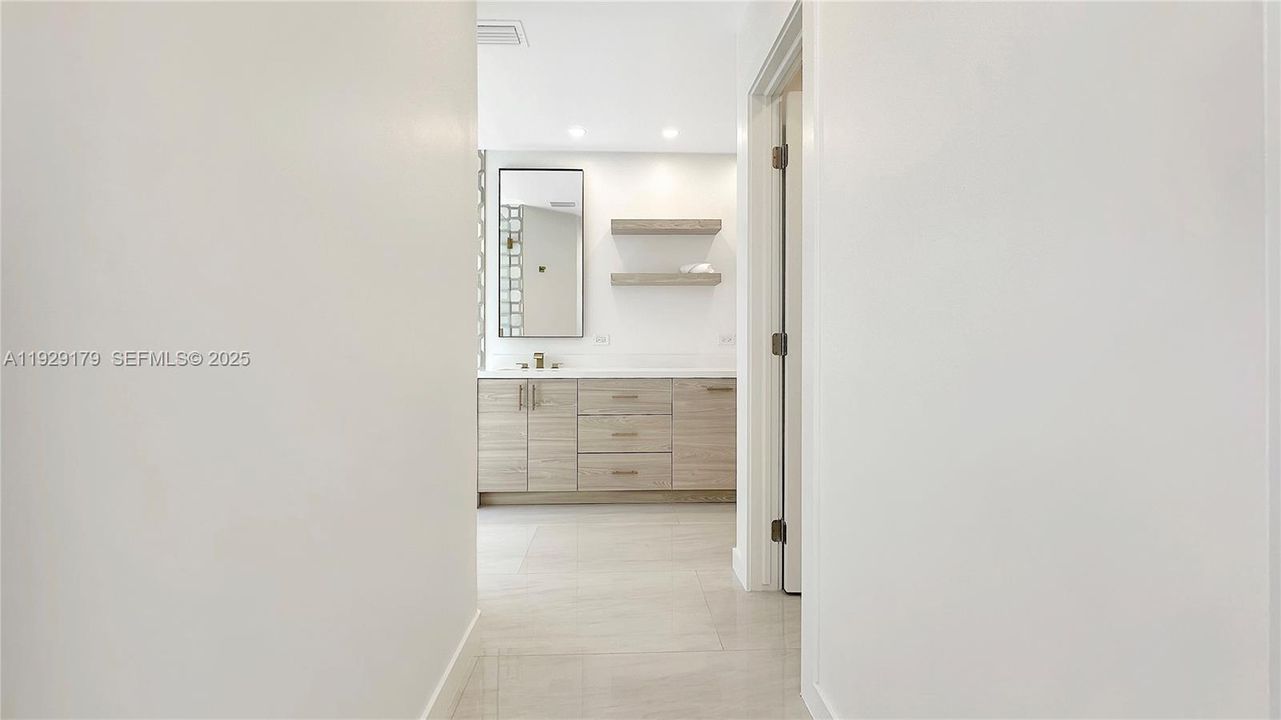 В аренду: $4,390 (3 спален, 2 ванн, 1505 Квадратных фут)