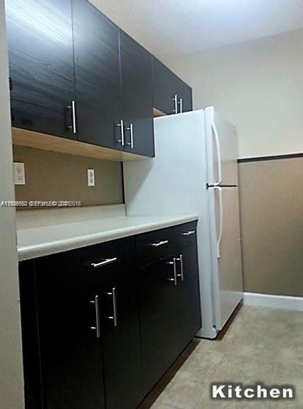 For Sale: $224,670 (1 beds, 1 baths, 725 Square Feet)