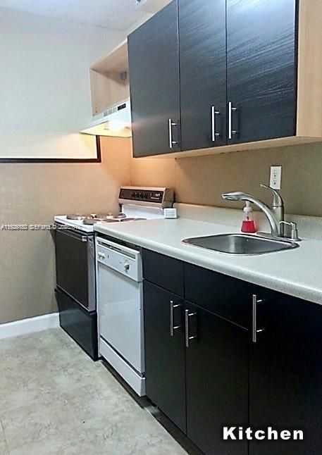 For Sale: $224,670 (1 beds, 1 baths, 725 Square Feet)