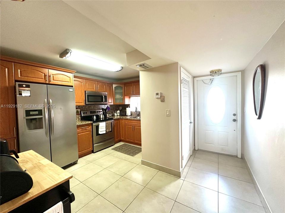 En Venta: $225,000 (2 camas, 2 baños, 1170 Pies cuadrados)