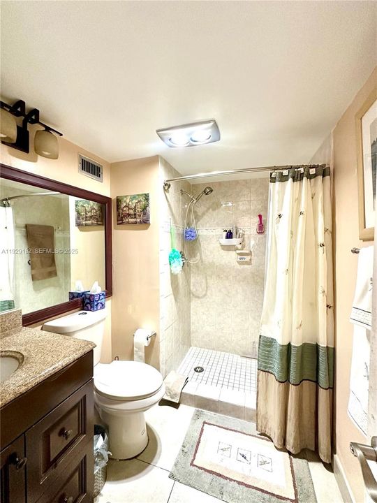 En Venta: $225,000 (2 camas, 2 baños, 1170 Pies cuadrados)