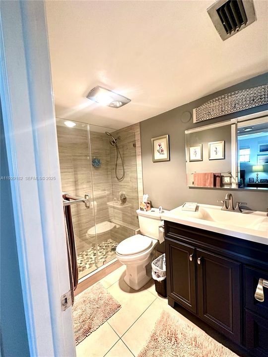 En Venta: $225,000 (2 camas, 2 baños, 1170 Pies cuadrados)